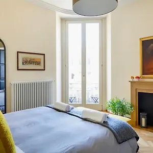 Apartament Sweethome Crispi, Rzym